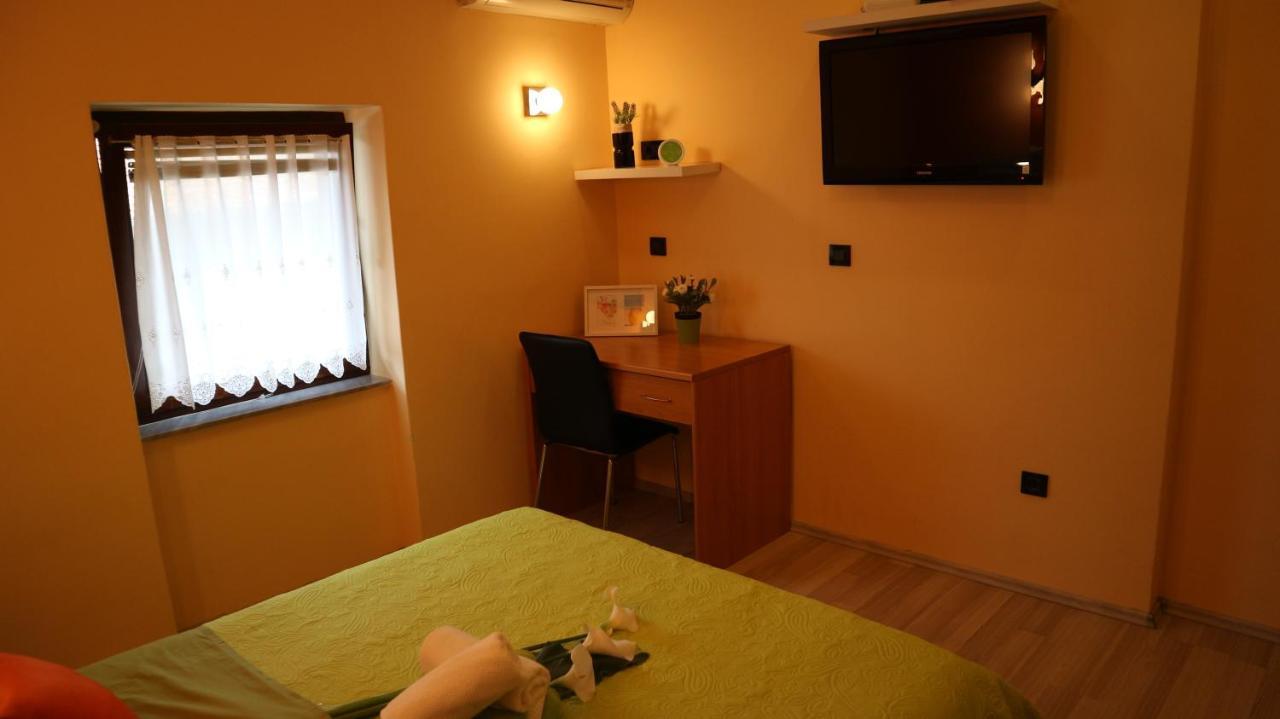 Apartments Ines Komel Опатия Екстериор снимка